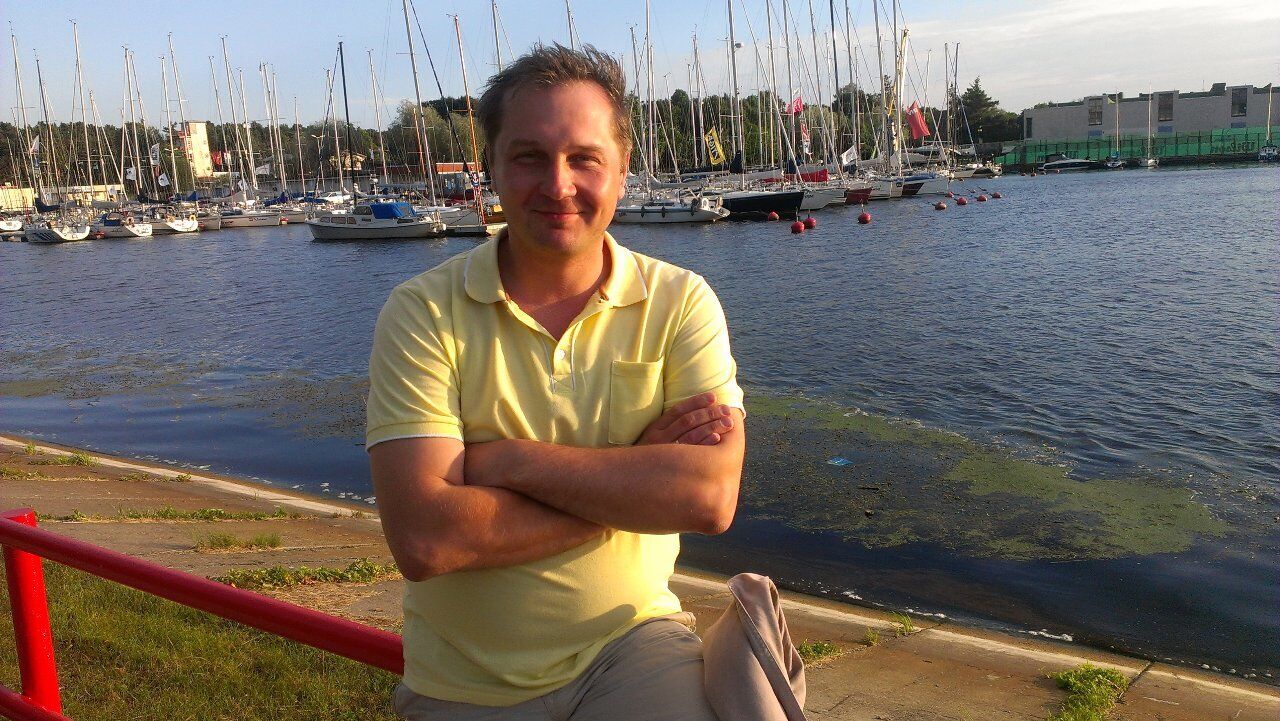  36250312  RUSLAN, 49 ,    