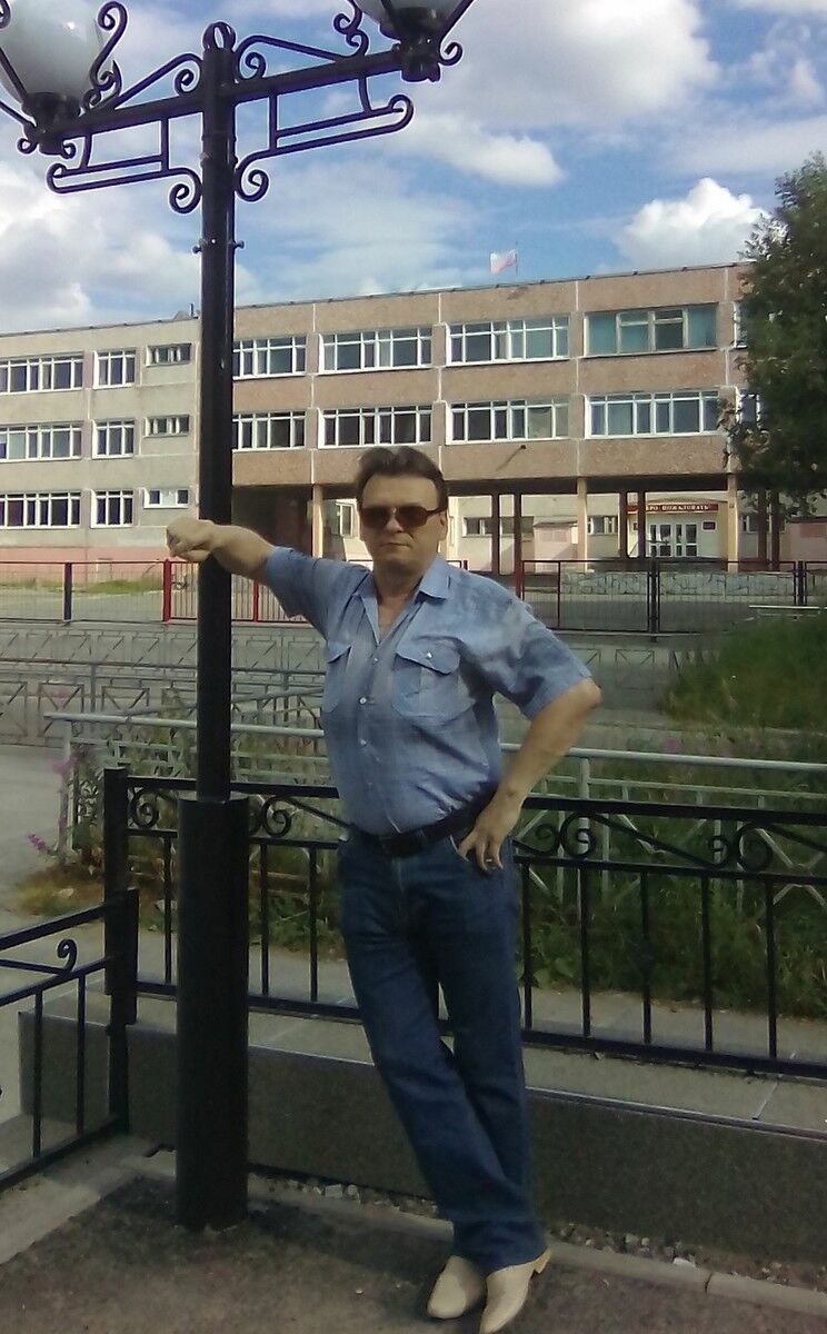  18411452  Sangwinik, 67 ,    