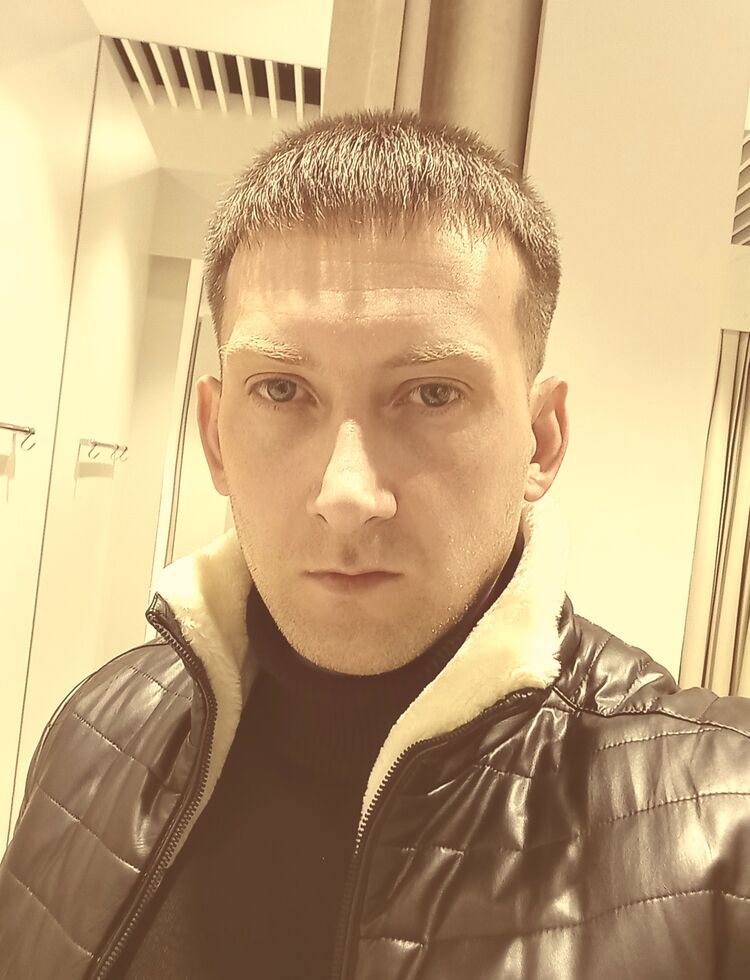  54151352  Denis, 30 ,    