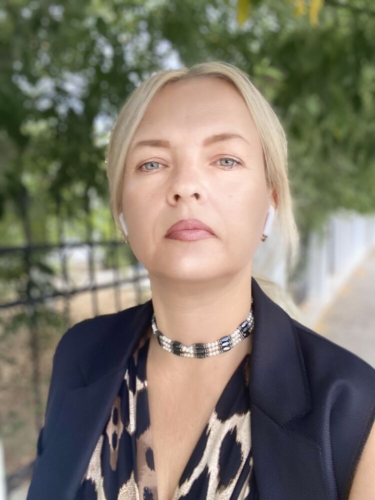  53841832  LADY WINTER, 48 ,    