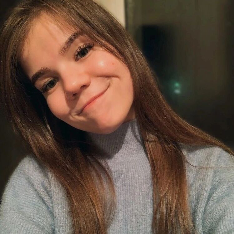  49584772  , 23 ,    
