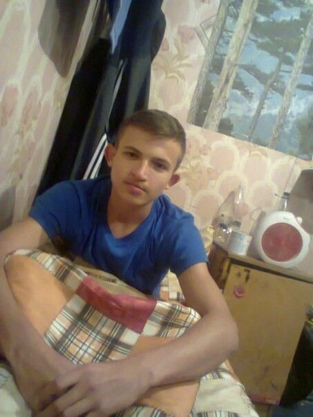  15171002  Vlad, 27 ,    