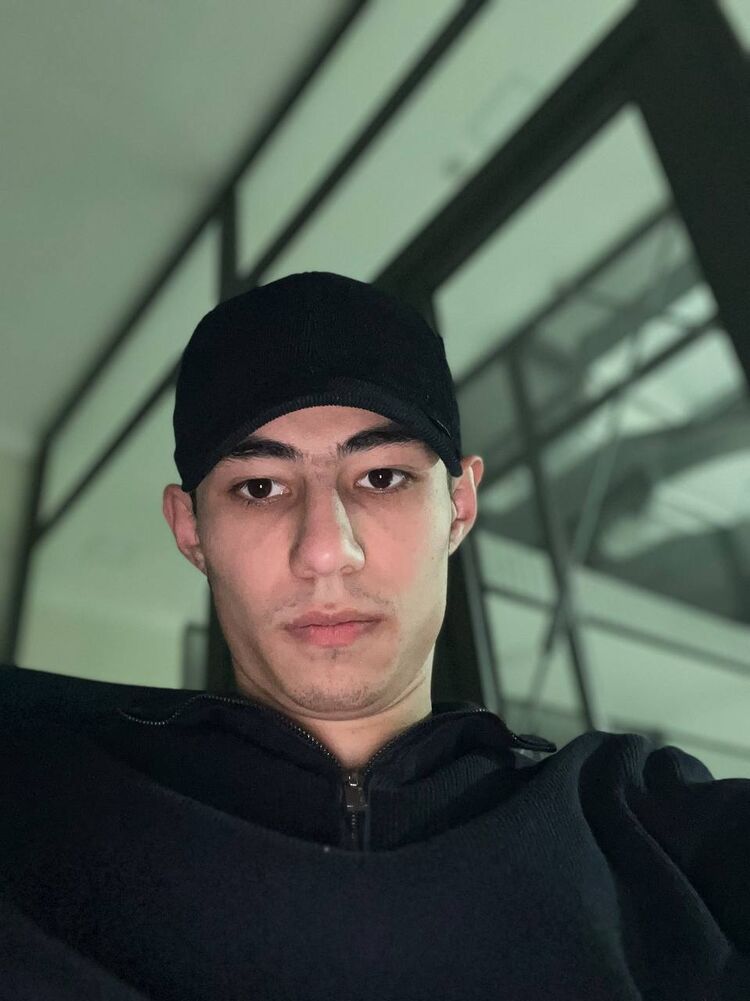  ,   Abdulloh, 22 ,   ,   