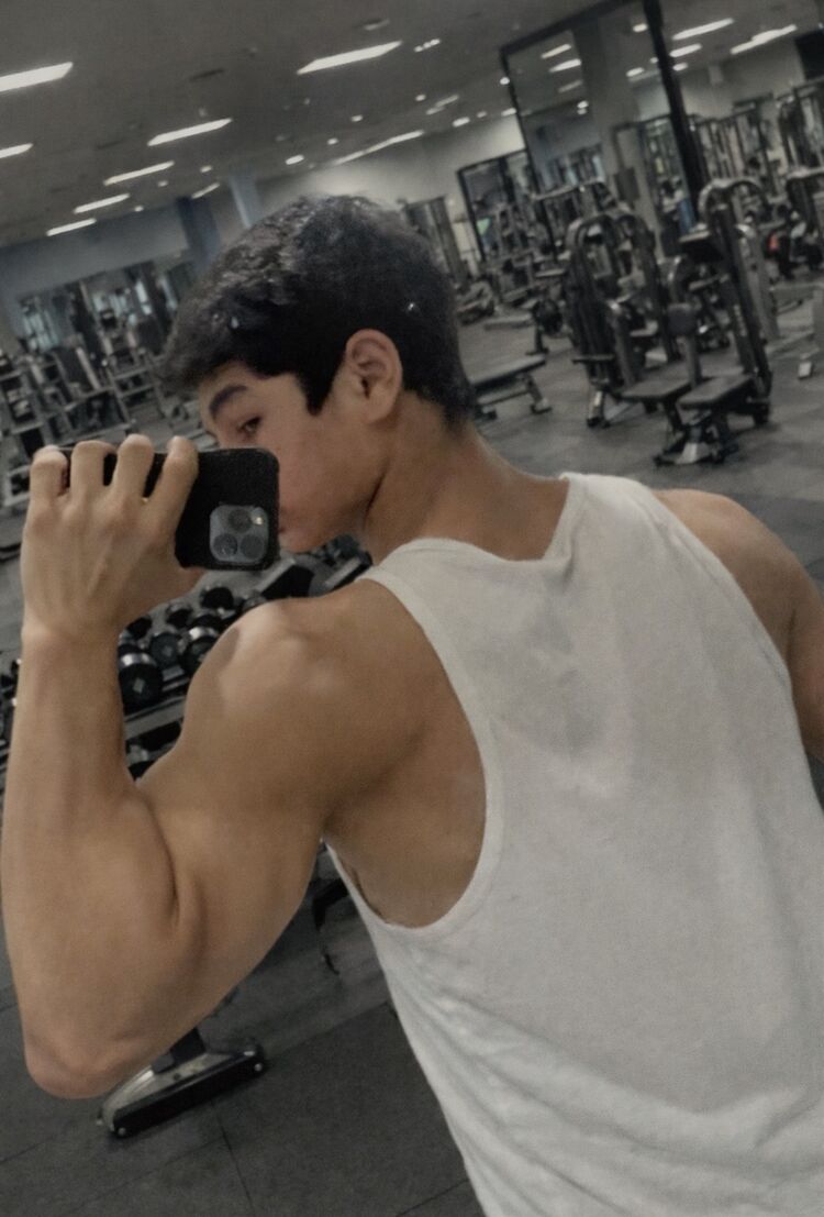 ���� 54920302 ����� Doniyor, 18 ���, ���� ���������� � ��������