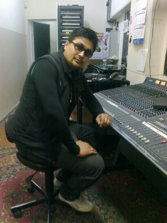  ,   Izzatbek, 37 ,   ,   , c , 