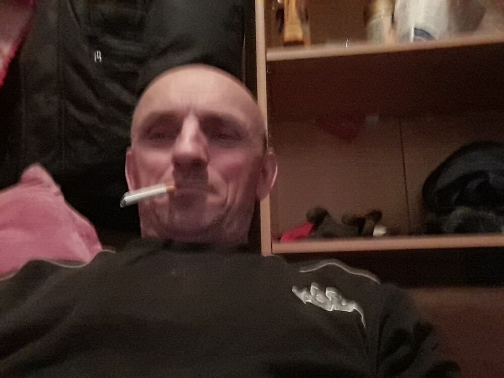  8862952  Wladek, 45 ,    