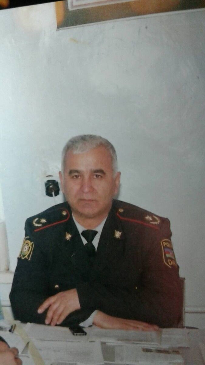  ,   Leon, 42 ,   ,   , c 
