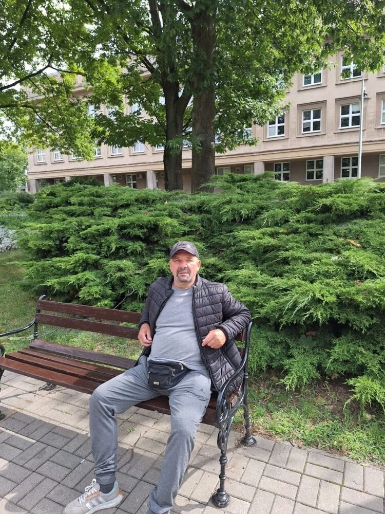  ,   Ahmet, 56 ,     , c 