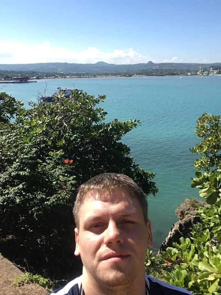  27562792  Dmitriy, 37 ,    