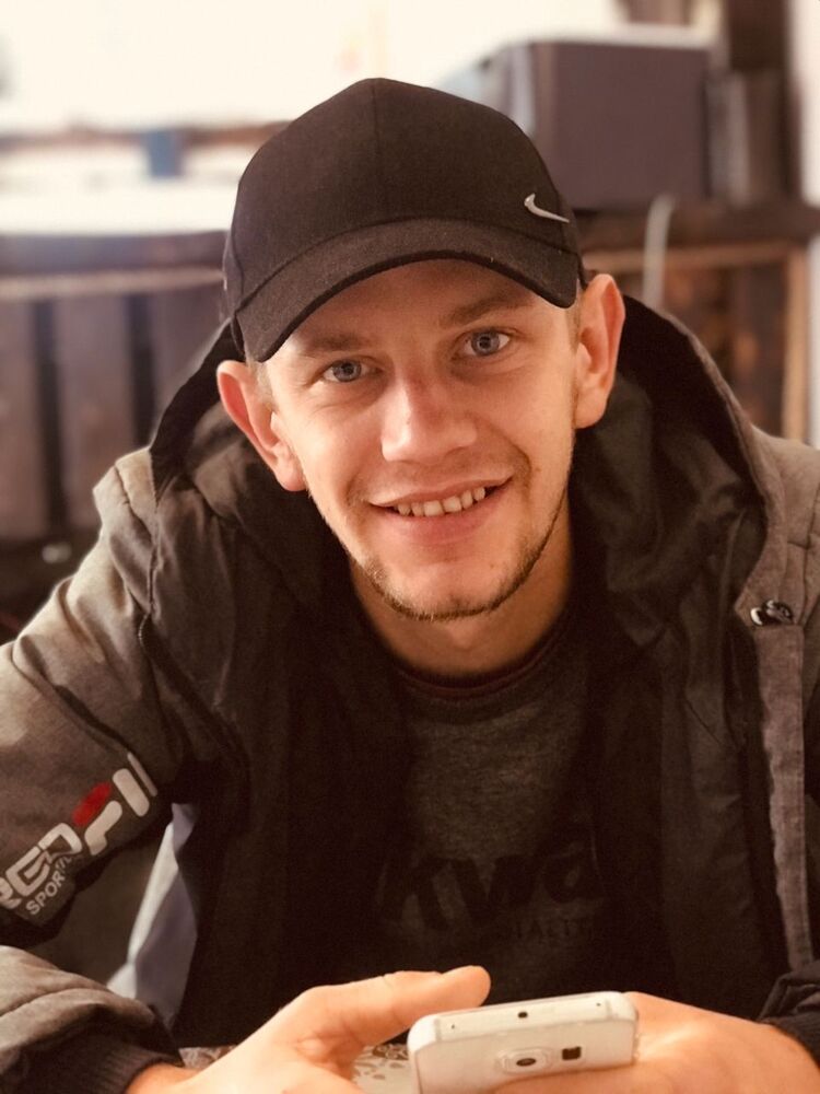  ,   Vasyl, 27 ,   ,   