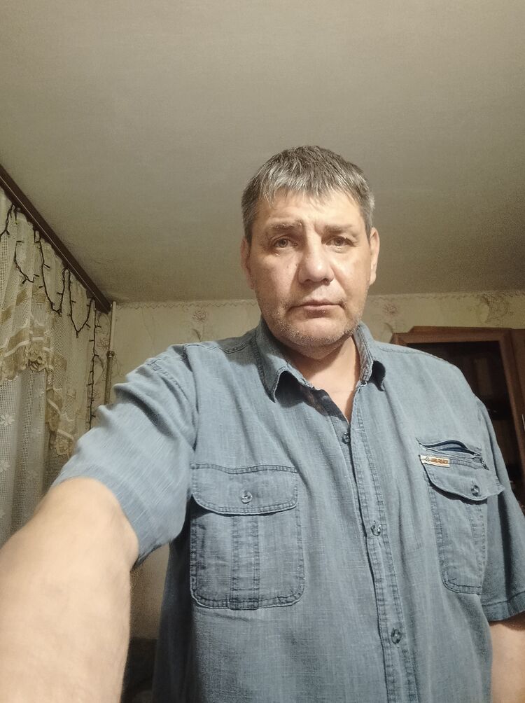  44442052  Vadim, 50 ,    