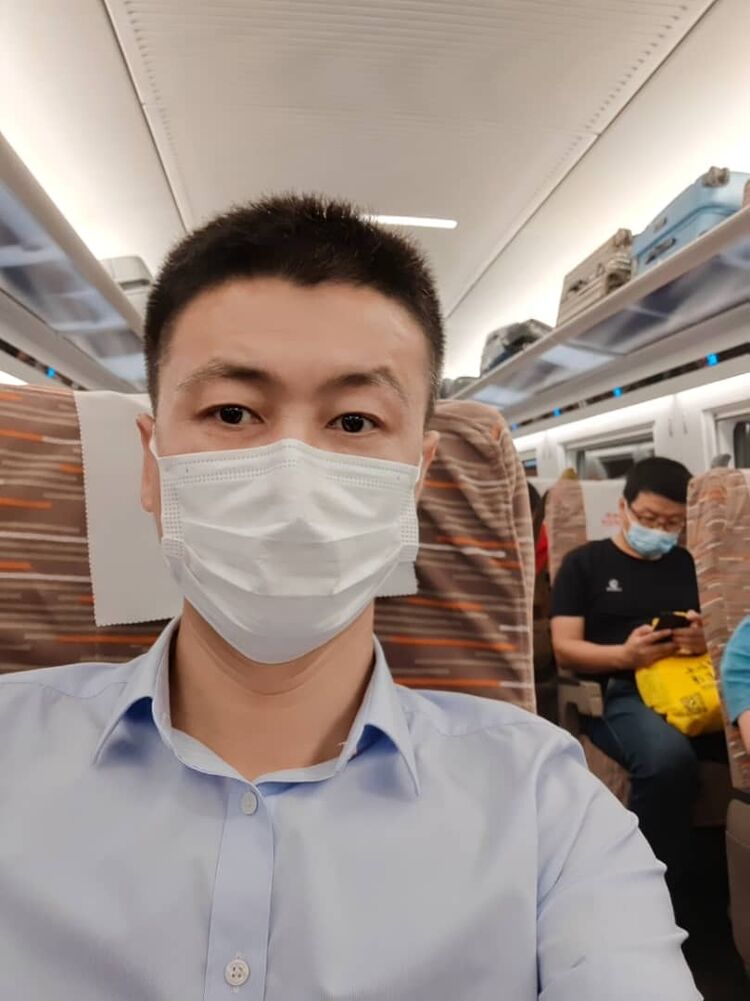  ,   Wei Lin, 34 ,   c 