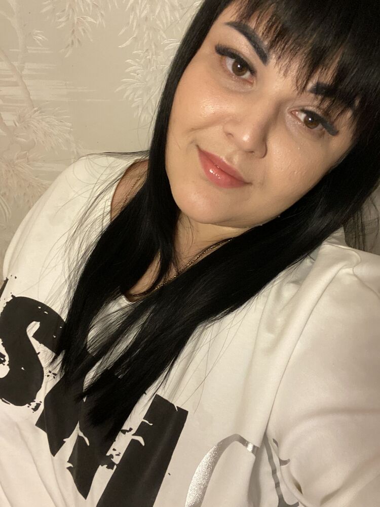  ,   Olena, 27 ,  