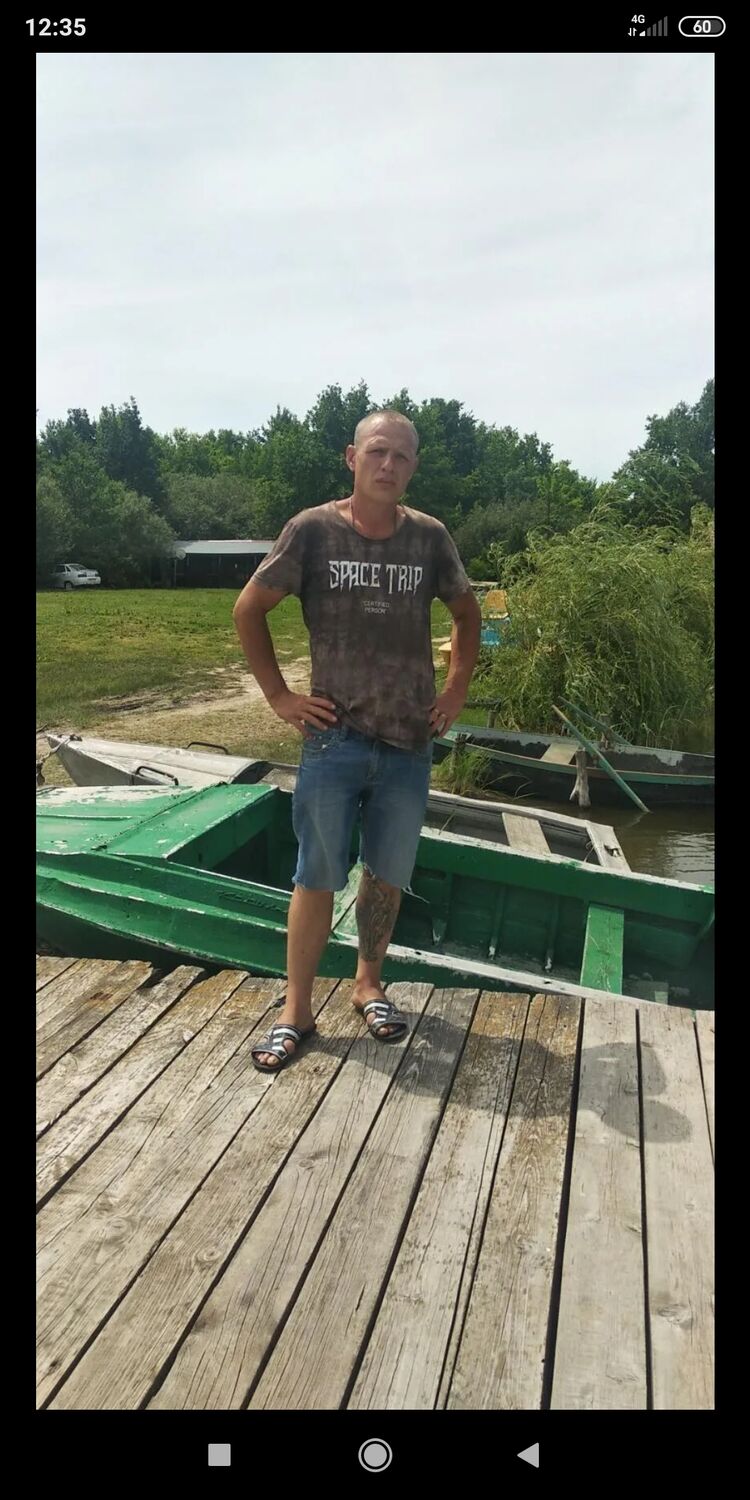  37816692  , 42 ,    