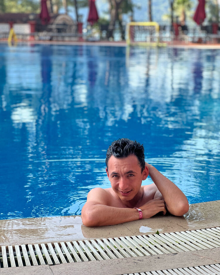  Giresun,   Ahmet, 25 ,   ,   
