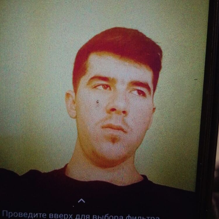  49504872  Firdavs, 28 ,    