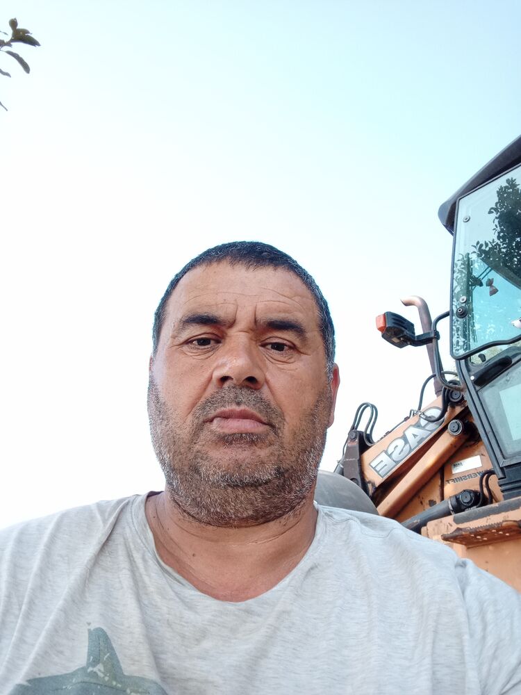  45808232  , 52 ,    