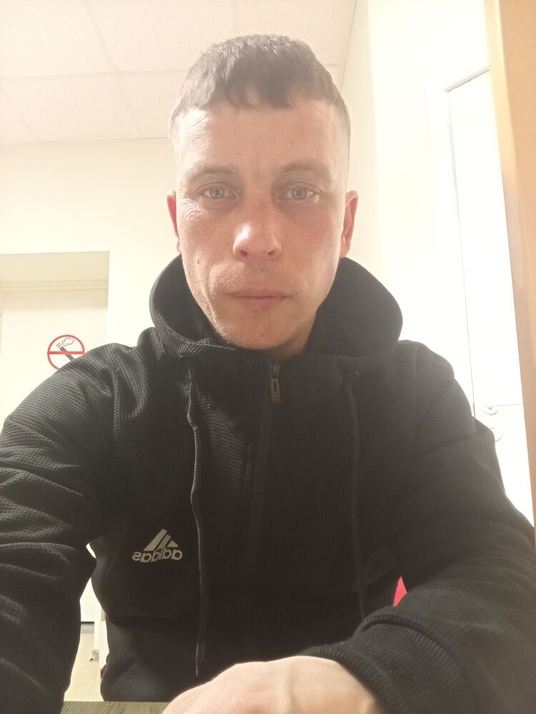  50423402  , 34 ,    
