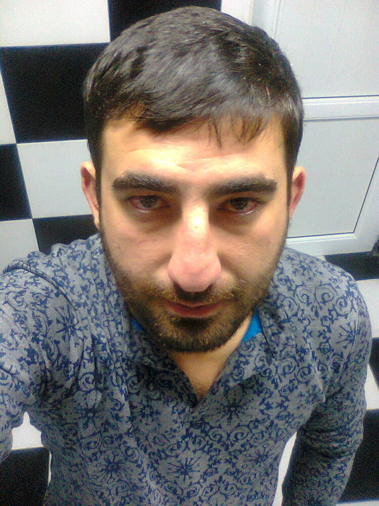  ,   Eliw, 38 ,   