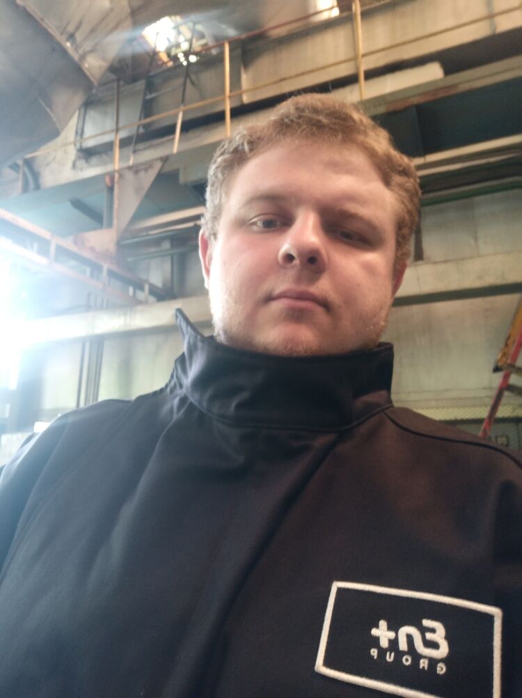  44592972  , 24 ,    