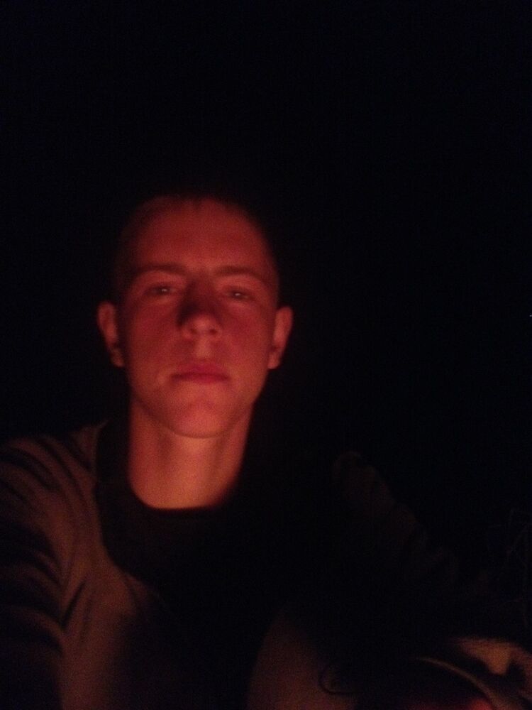  ,   Vlad, 28 ,   