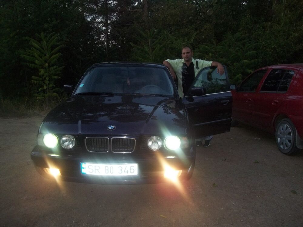  ,   Victor, 41 ,   ,   , c 