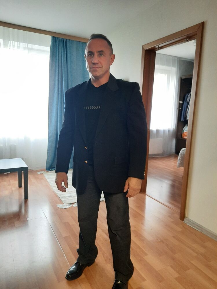  ,   Oleg, 42 ,   ,   