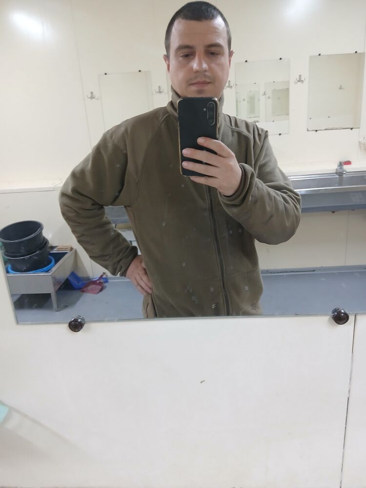  48218112  , 33 ,    
