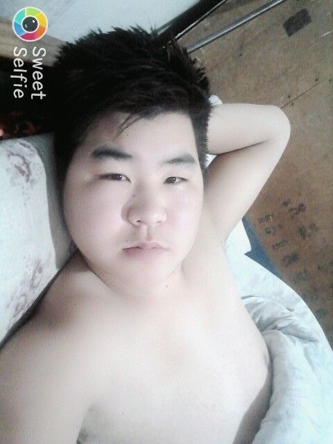  17930952  Sadyr, 31 ,    