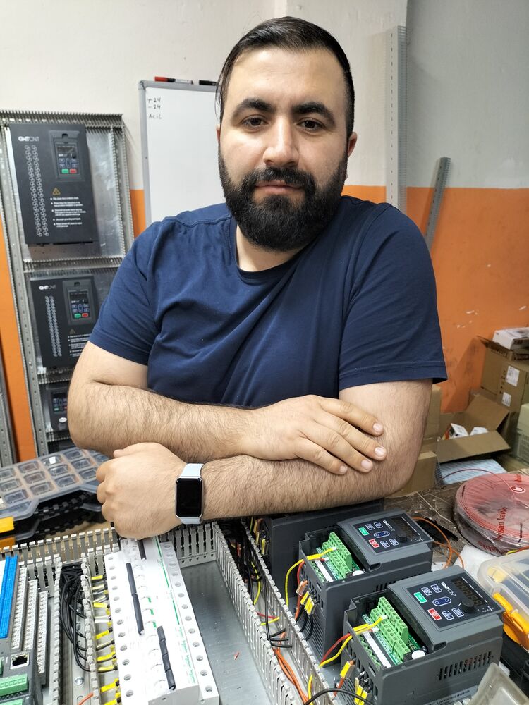  34933432  Erdal, 37 ,    