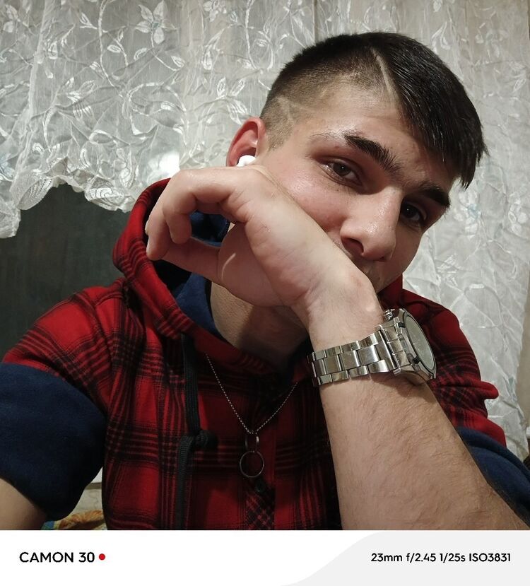  49779742  Fyodor, 23 ,    
