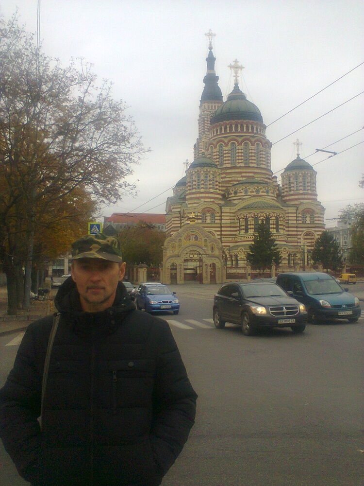  11650352  Sergey, 55 ,     