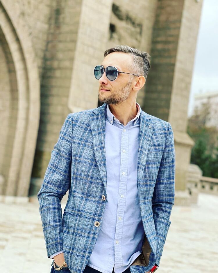  ,   Aleks, 41 ,   ,   , c , 