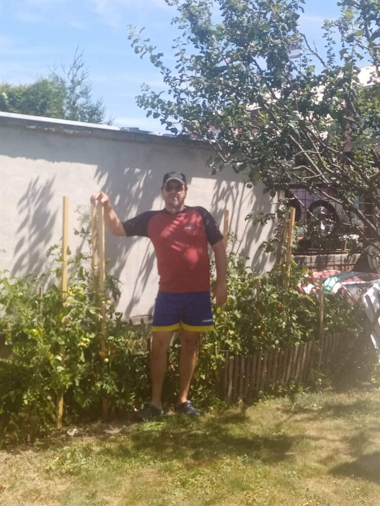  ,   Petr, 40 ,   ,   