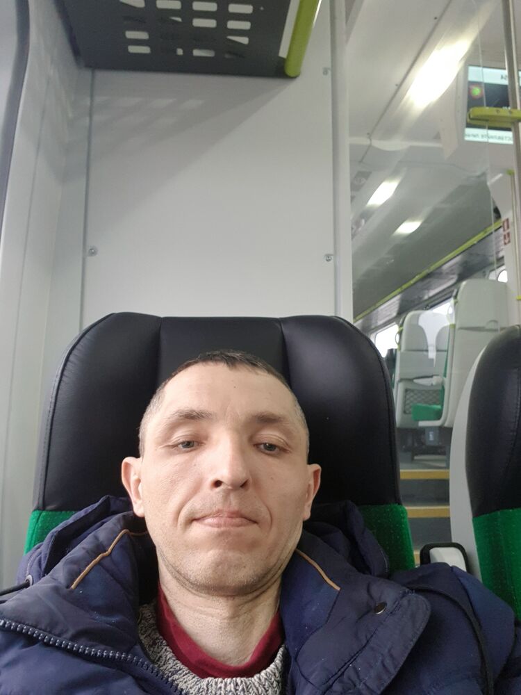  35916052  , 47 ,    