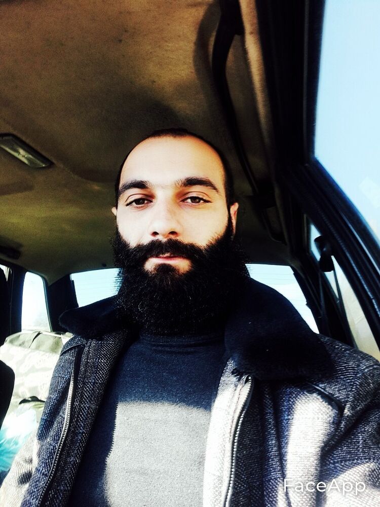 26238232  Arman, 32 ,    