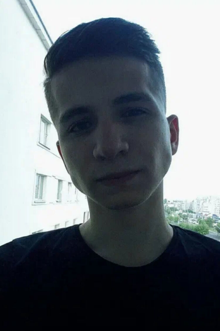  34775472  Timur, 27 ,    