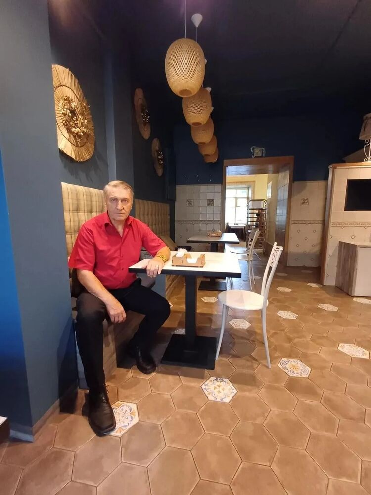  ,   , 70 ,   ,   