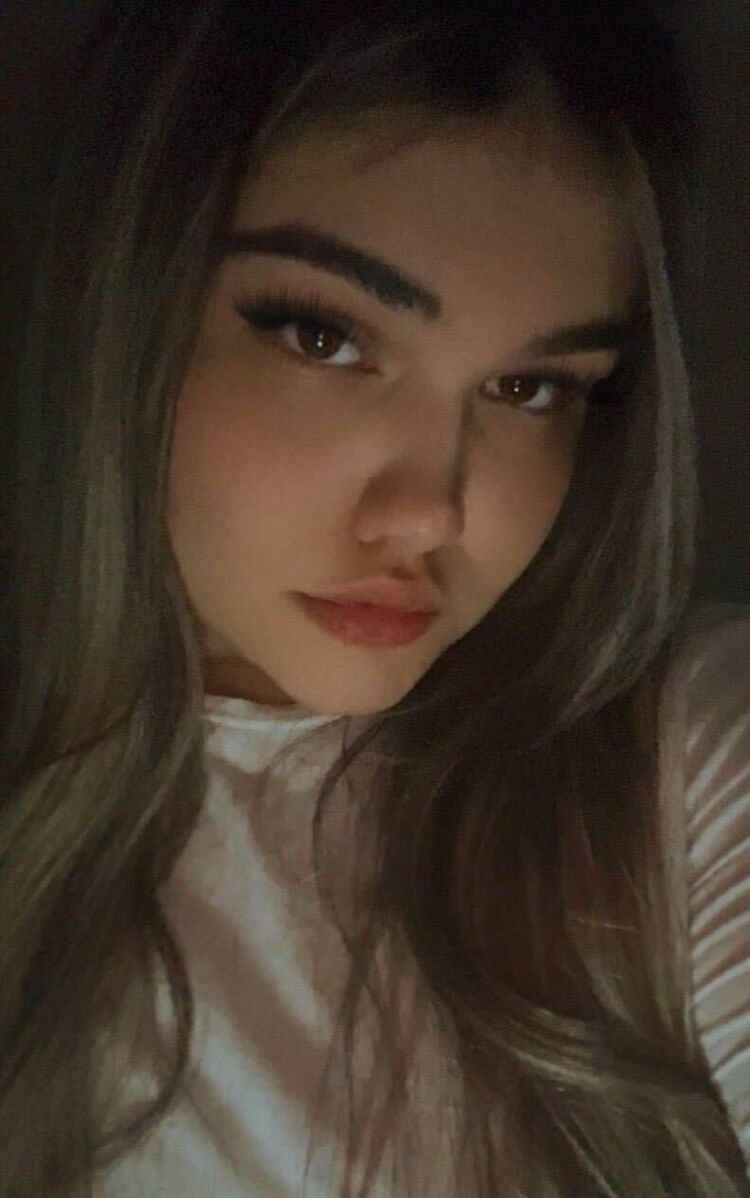  48916272  Xxx, 20 ,    