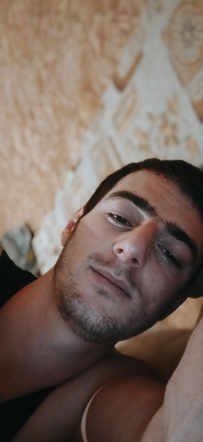  30457572  , 28 ,    