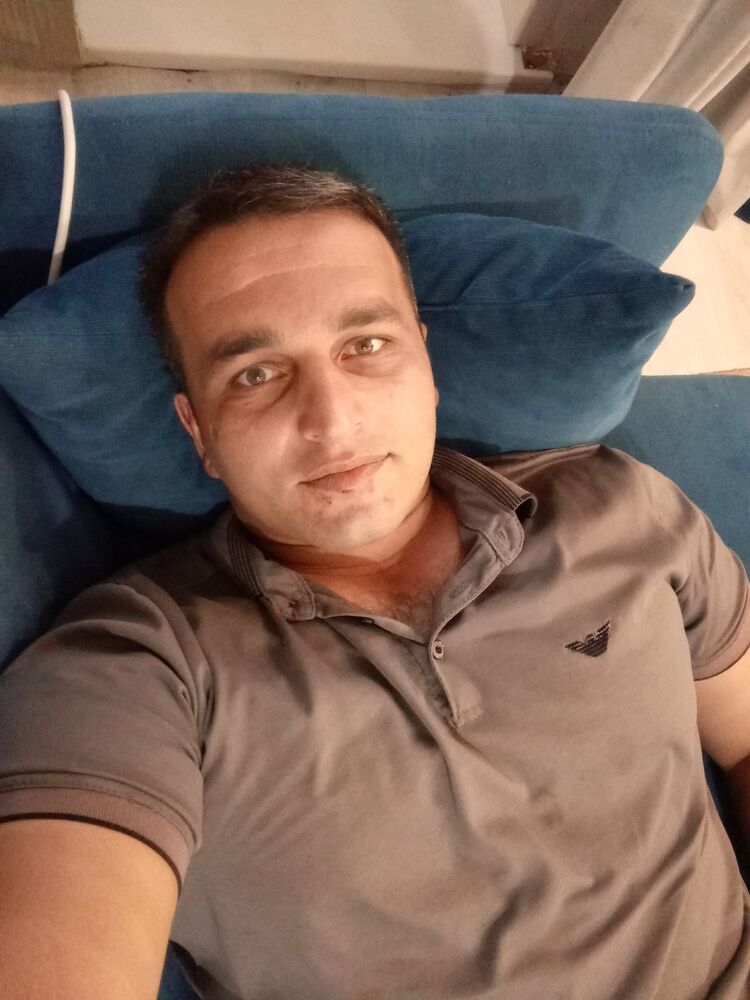  44843682  , 27 ,    