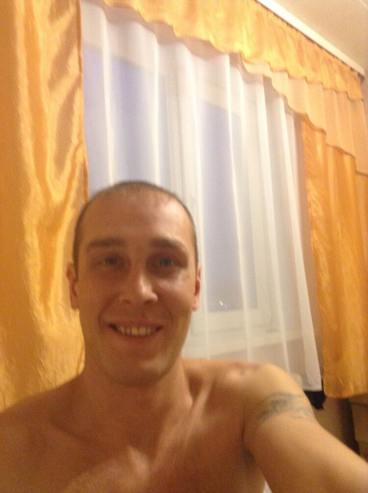  8572252  , 37 ,    