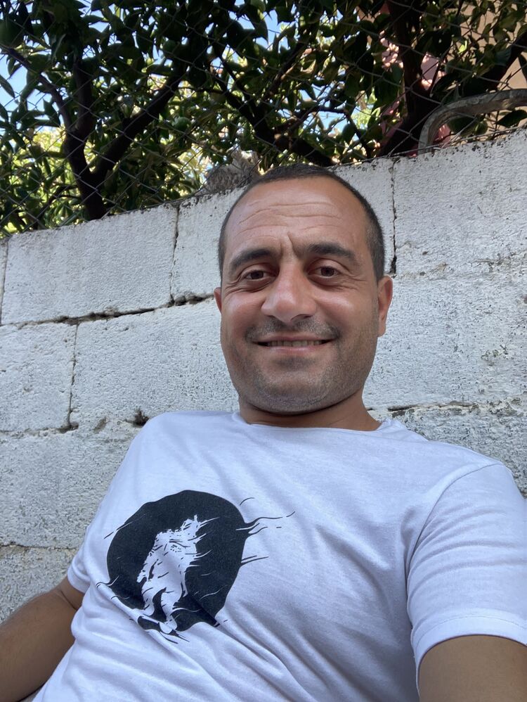  ,   Emre, 37 ,   ,   