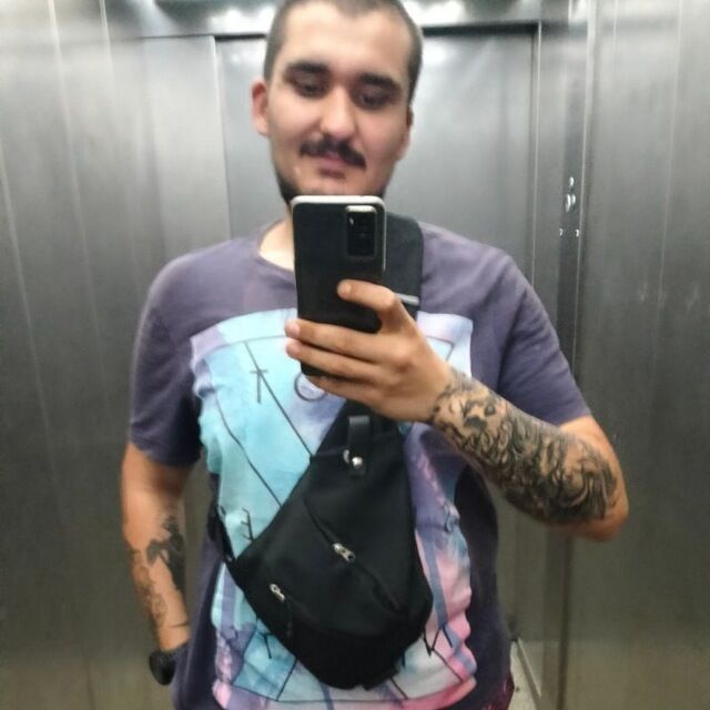  44730372  , 28 ,     