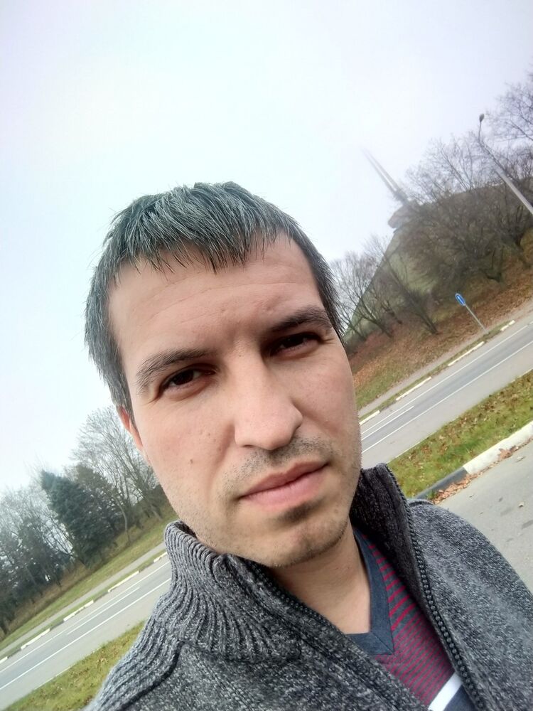  18055762  , 38 ,    