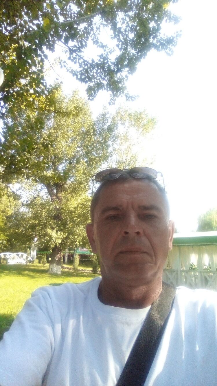 40832092  , 53 ,    