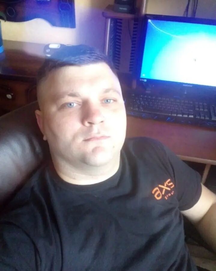  52035882  , 37 ,    