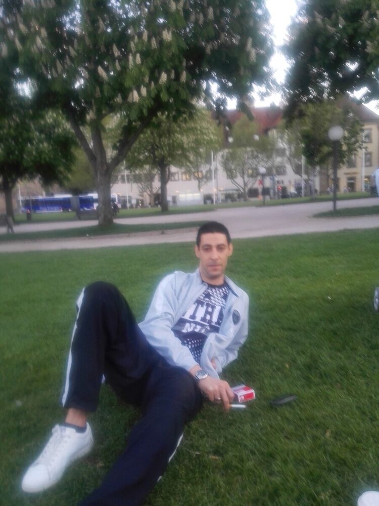  ,   Rami, 40 ,   ,   , c 
