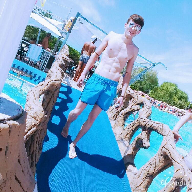  19161152  Halil, 34 ,    