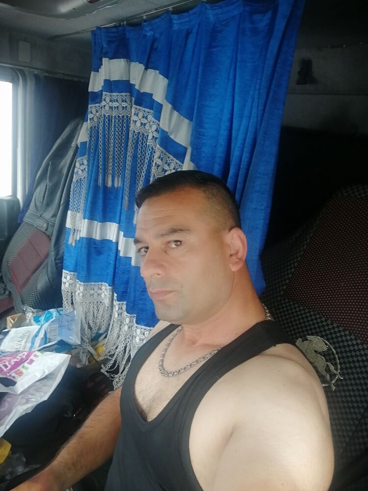  41999032  , 49 ,    